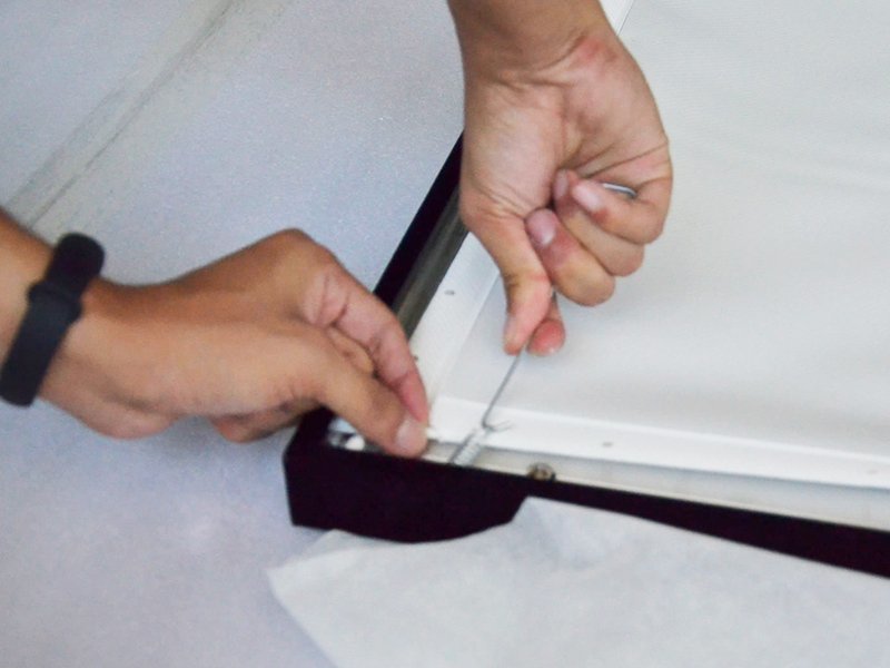 Fixed Frame Screen Assembling-4